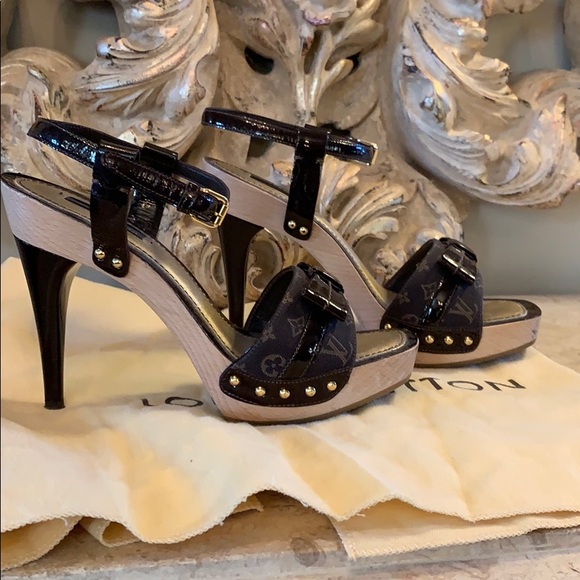 Gorgeous LV Paris limited edition monogram heels - Picture 2 of 6